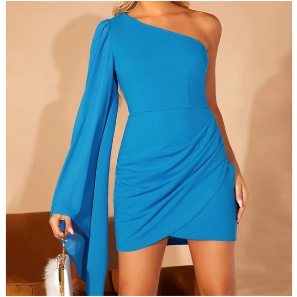 Luxe Hot Pink One Shoulder Flare Sleeve Mini Dress - Picture 9 of 9